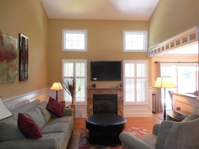 533 Highwood Cir, Albany, NY 12203 - photo 4