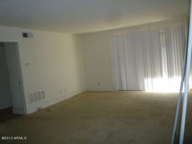 3825livingroom