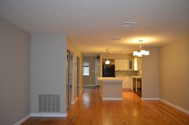 1409 Lagrange St unit 1409, Chestnut Hill, MA 02467 - photo 3