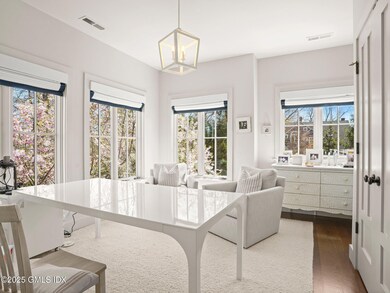 10-web-or-mls-2-bennett-st