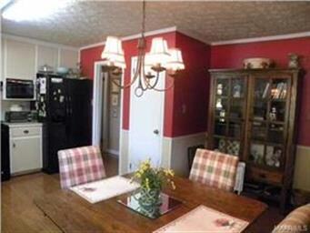 Spacious Eat-in Kitchen