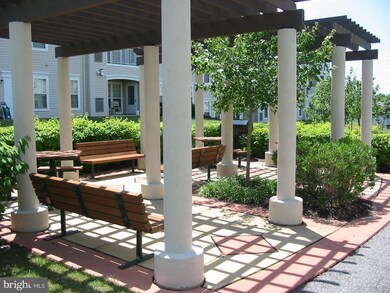 2503 Amber Orchard Ct W unit 301, Odenton, MD 21113 - photo 3