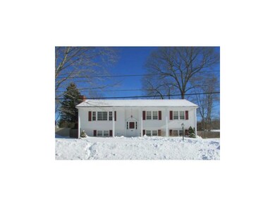 17 Candlewood Dr, Greenville, RI 02828 - photo 2