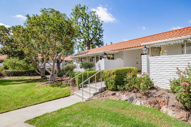 826 Via Alhambra unit Q, Laguna Woods, CA 92637 - photo 4