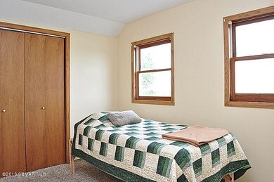 bedroom1_700
