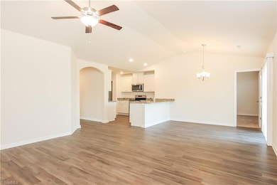 311 Armistead Ct, Burlington, NC 27217 - photo 4