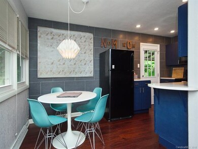 New Kitchen, walls and floors!