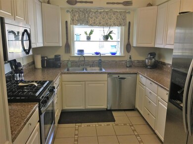 905 3rd St, Rogue River, OR 97537 - photo 3