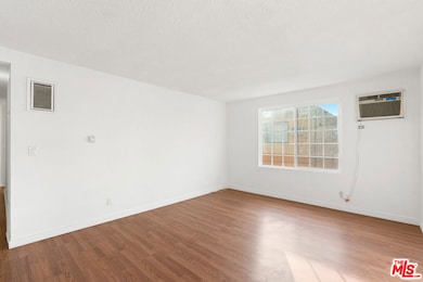 12325 Oxnard St unit 6, Los Angeles, CA 91606 - photo 6