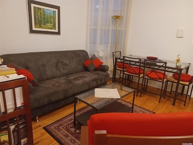 108 W 114th St unit 2B, New York, NY 10026 - photo 3