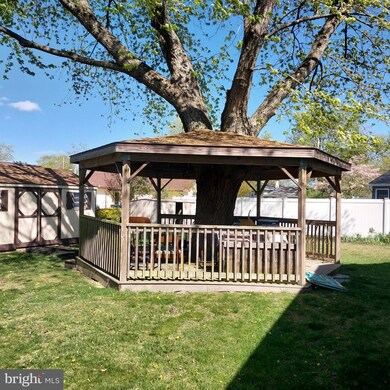 1009 Massachusetts Ave, Somers Point, NJ 08244 - photo 4