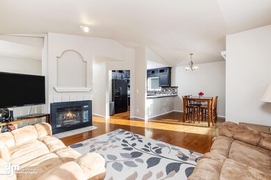 Living Room 20190221-DW-42439-FULL