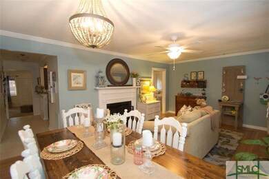 Living/Dining Area