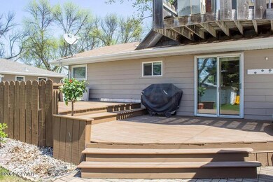 1514 S 16th St, Grand Forks, ND 58201 - photo 5