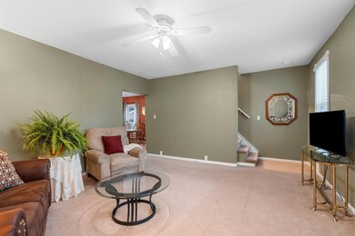 246 W 18th Ave, Oshkosh, WI 54902 - photo 5