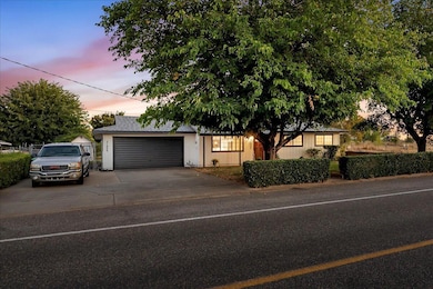 21999 Riverside Ave, Red Bluff, CA 96080 - photo 2