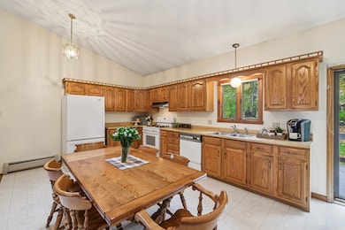 35 Swan Ave, Methuen, MA 01844 - photo 7