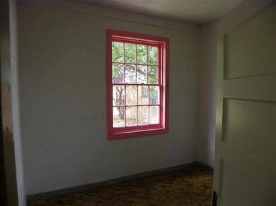 347 N Fourth St, Central Point, OR 97502 - photo 5