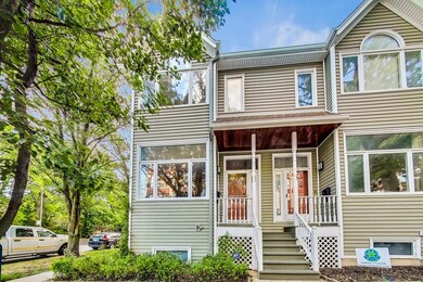 1801 W Roscoe St, Chicago, IL 60657 - photo 2