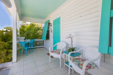1017_THOMAS_STREET-6