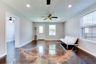 3508 Meadowlark Ln, Alvin, TX 77511 - photo 5