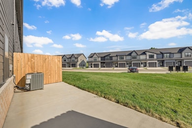 1502 Jonathan Wade Cir, Clarksville, TN 37043 - photo 6