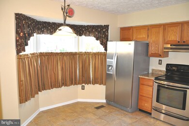 10 Donn Ct, Perry Hall, MD 21128 - photo 5