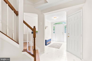 9821 Tiffany Hill Ct unit 71, Bethesda, MD 20814 - photo 2