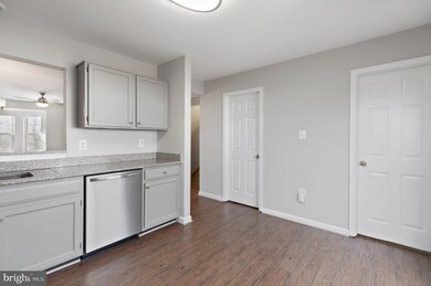 785 General Wallace Ct, Warrenton, VA 20186 - photo 4