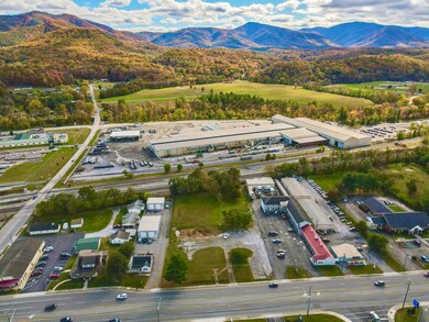 2730 W Main St, Salem, VA 24153 - photo 6