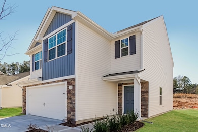 018-photo-front-view-12362449