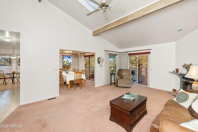 006_Living Room