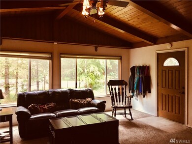 37219 W Lake Walker Dr SE, Enumclaw, WA 98022 - photo 6