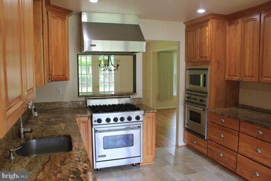 5 Whitingham Terrace, Silver Spring, MD 20904 - photo 3