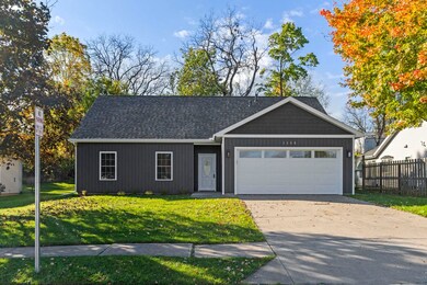 1108 Manahan Dr, Angola, IN 46703 - photo 2