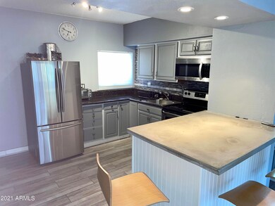 Windsor Place Condominiums unit C204, Phoenix, AZ 85012 - photo 4