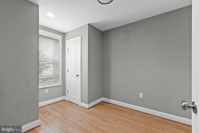712 Shepherd Rd NW unit 1, Washington, DC 20011 - photo 6