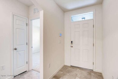 ARIA-small-002-001-Foyer-666x445-72dpi