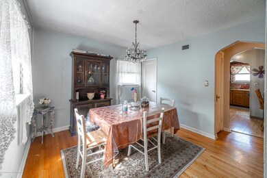 39-49 Sunderland Dr, Fair Lawn, NJ 07410 - photo 4