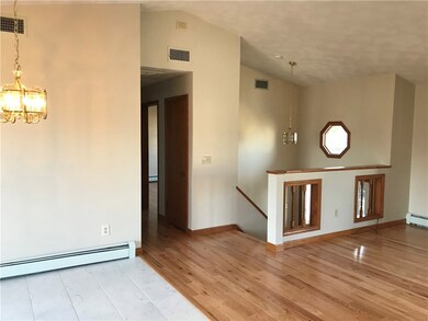 4 Pheasant Ct, Cranston, RI 02920 - photo 4