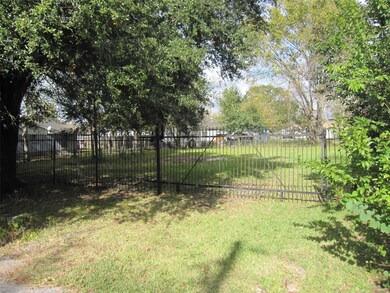 3511 Seabrook St, Houston, TX 77021 - photo 2