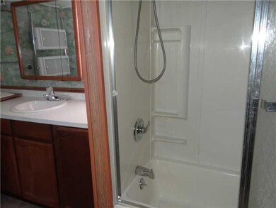 Full Bath. Always good to tub shower