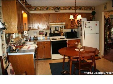 532 Harrison Cir, Mount Washington, KY 40047 - photo 6