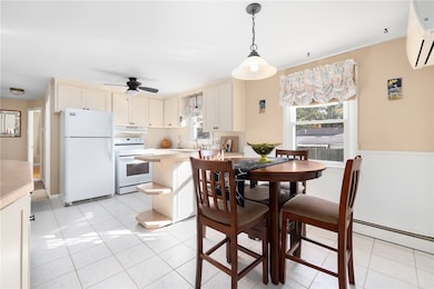 82 Doolittle St, Coventry, RI 02816 - photo 5