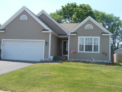 381 Sycamore Dr, Circleville, OH 43113 - photo 2