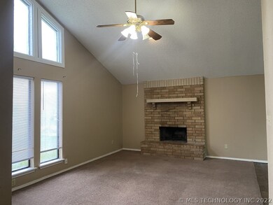 442 W 147th St S, Glenpool, OK 74033 - photo 2