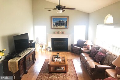 8018 Big Pool Rd, Laurel, MD 20724 - photo 3