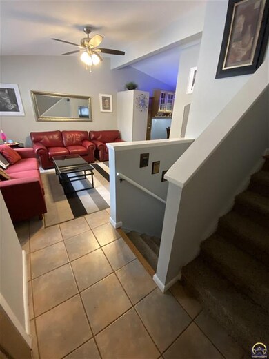 3318 SW 33rd Terrace, Topeka, KS 66614 - photo 4