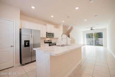 837 Centennial St, Jacksonville, FL 32211 - photo 2