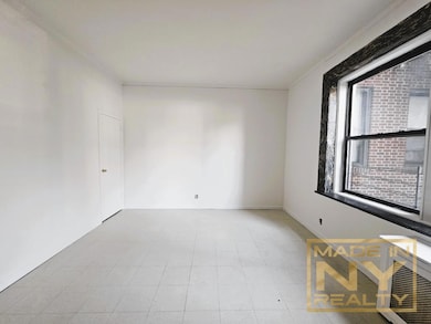 36-20 168th St unit M4, Flushing, NY 11358 - photo 2